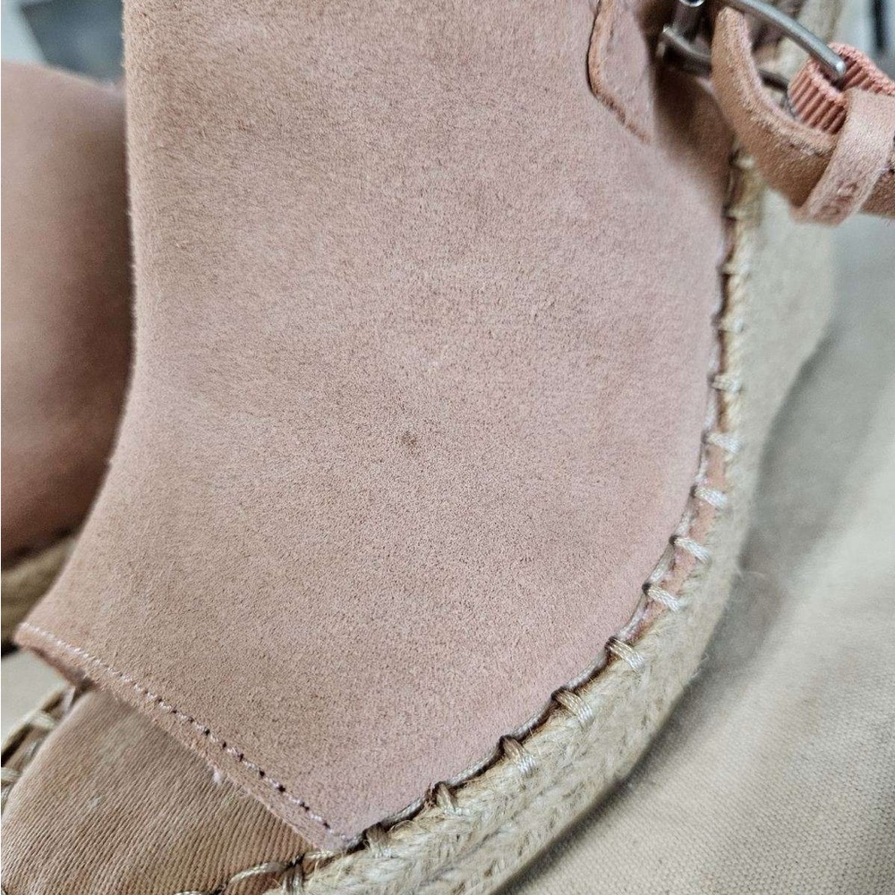 Size 7.5 Tom’s Wedges Espadrilles - Picture 9 of 13